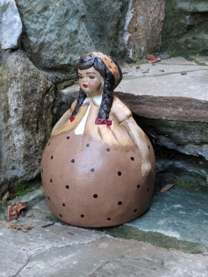 Χειροποίητο κεραμικό κορίτσι