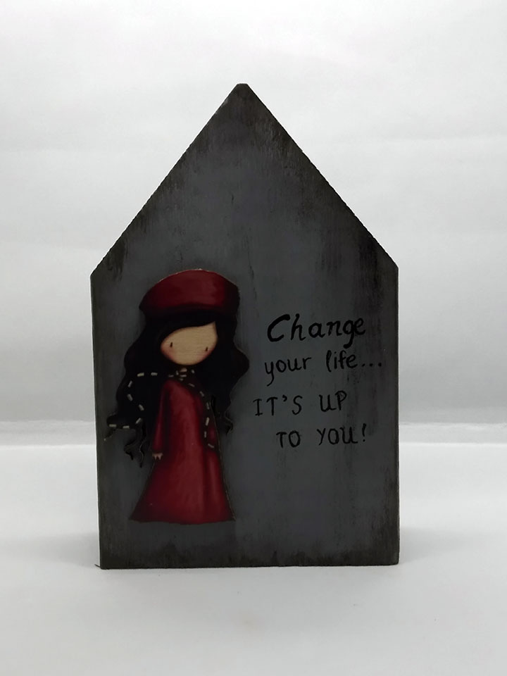 Χειροποίητο παιδικό διακοσμητικό σπιτάκι από μασίφ ξύλο ελάτης και ξύλινο στοιχείο σαντόρο. Χειροποίητο παιδικό διακοσμητικό σπιτάκι από μασίφ ξύλο ελάτης και ξύλινο στοιχείο σαντόρο.