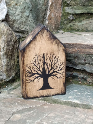 Χειροποίητο ξύλινο διακοσμητικό σπιτάκι – βιβλιοστάτης, δέντρο της ζωής