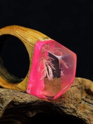 Δαχτυλίδι από ξύλο και υγρό γυαλί