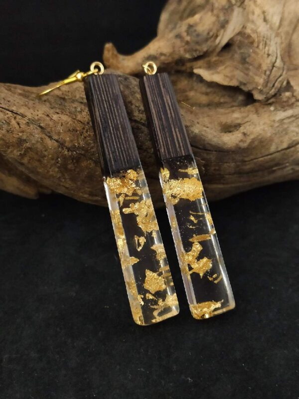 Earrings made of wood and resin