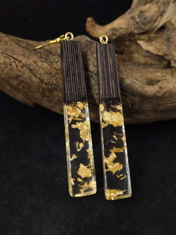 Earrings made of wood and resin