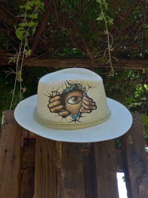 Χειροποίητο ψάθινο καπέλο ζωγραφισμένο στο χέρι